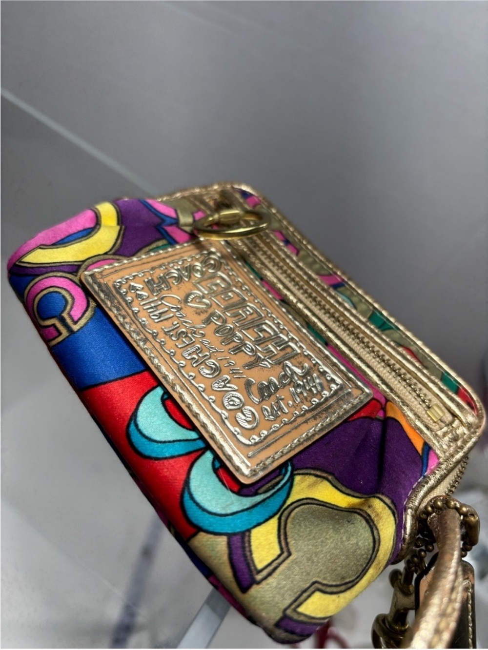 Vintage Coach Poppy
Multicolor Satin Wristlet with Gold Trim Y2K Retro